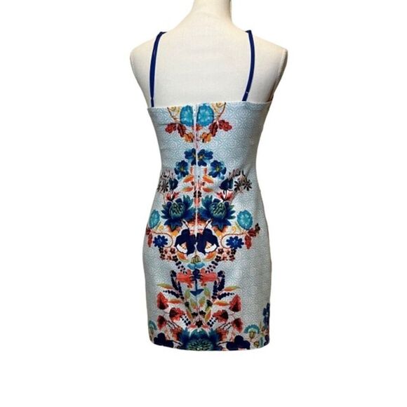Bisou Bisou Blue Floral Print Dress Adjustable Halter Strap Top Zip Back Size 4 - Picture 4 of 12